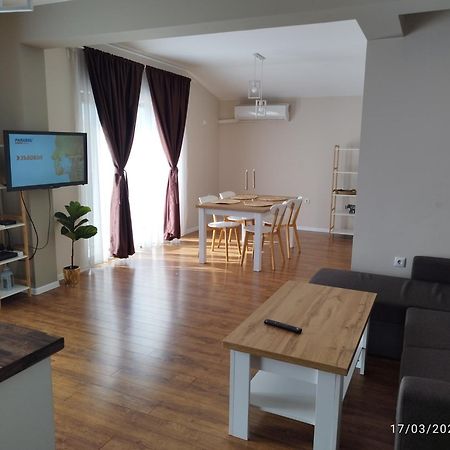 Luxury Suite 2 卡尔洛沃 外观 照片